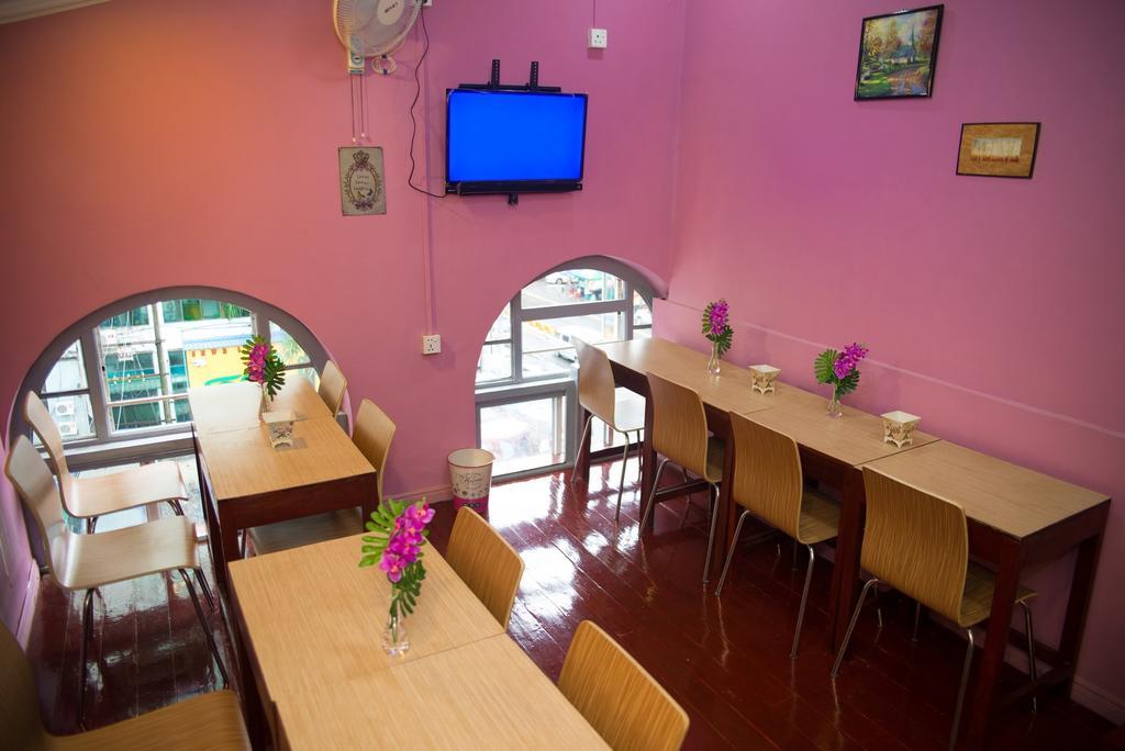 Hostel The Sat Rangun Zewnętrze zdjęcie