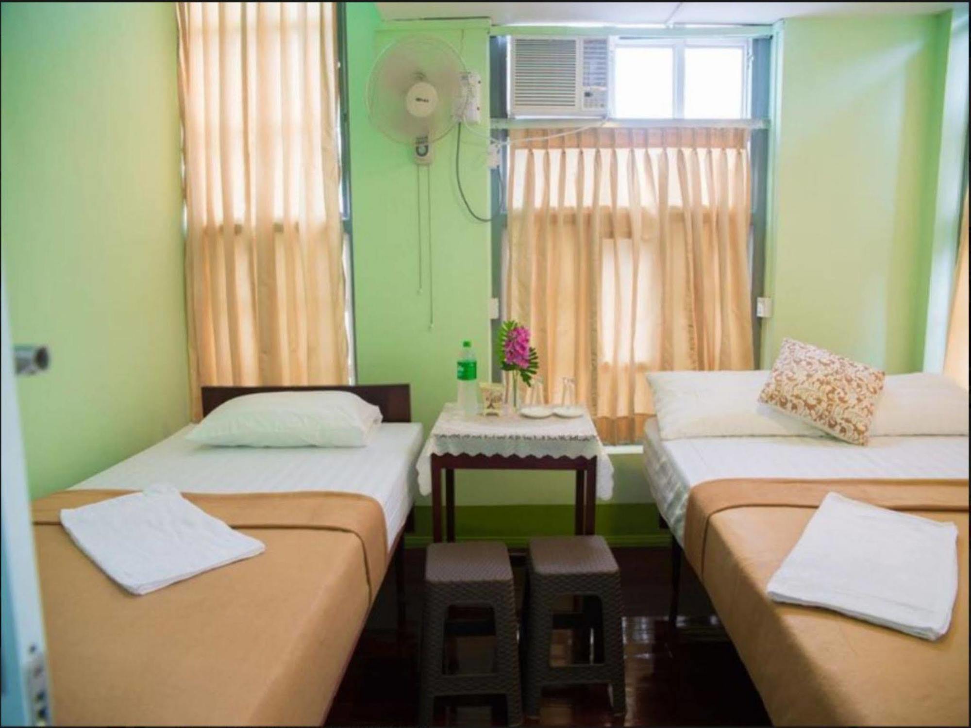 Hostel The Sat Rangun Zewnętrze zdjęcie