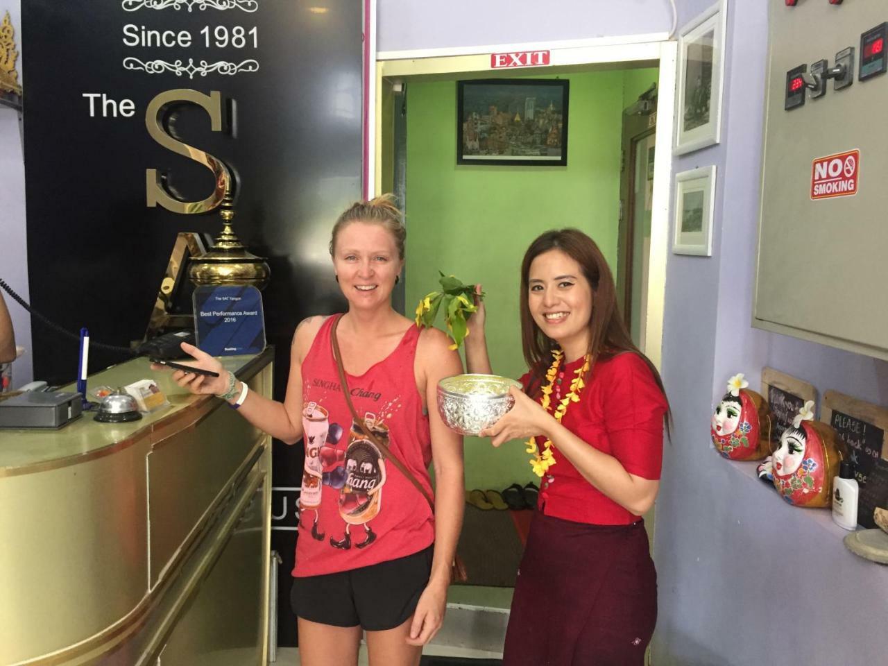 Hostel The Sat Rangun Zewnętrze zdjęcie