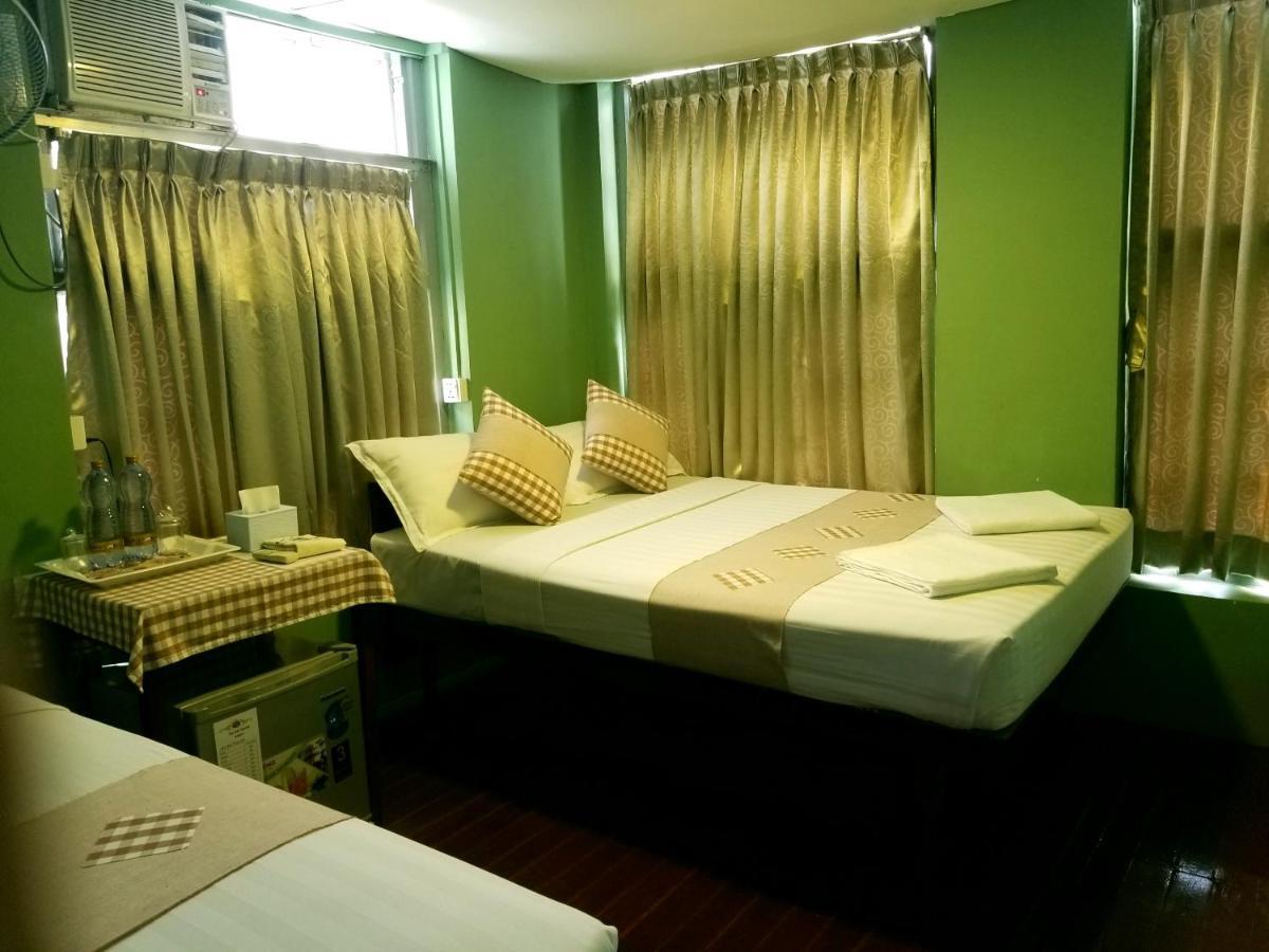 Hostel The Sat Rangun Zewnętrze zdjęcie