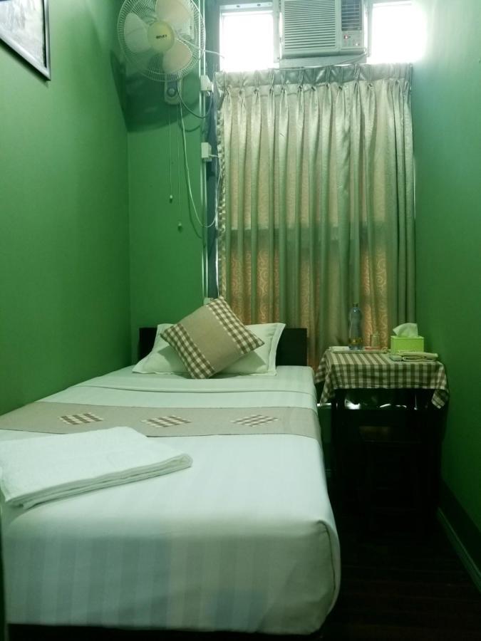 Hostel The Sat Rangun Zewnętrze zdjęcie