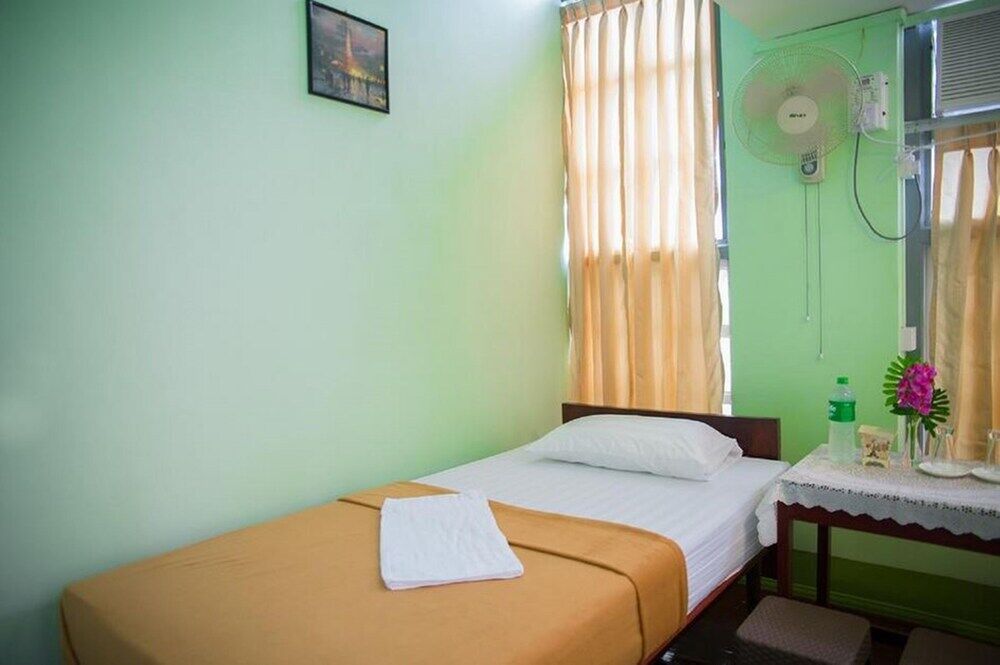 Hostel The Sat Rangun Zewnętrze zdjęcie